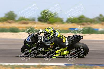 media/Apr-30-2023-CRA (Sun) [[020fcf5d43]]/Race 11-600 Expert Superbike/